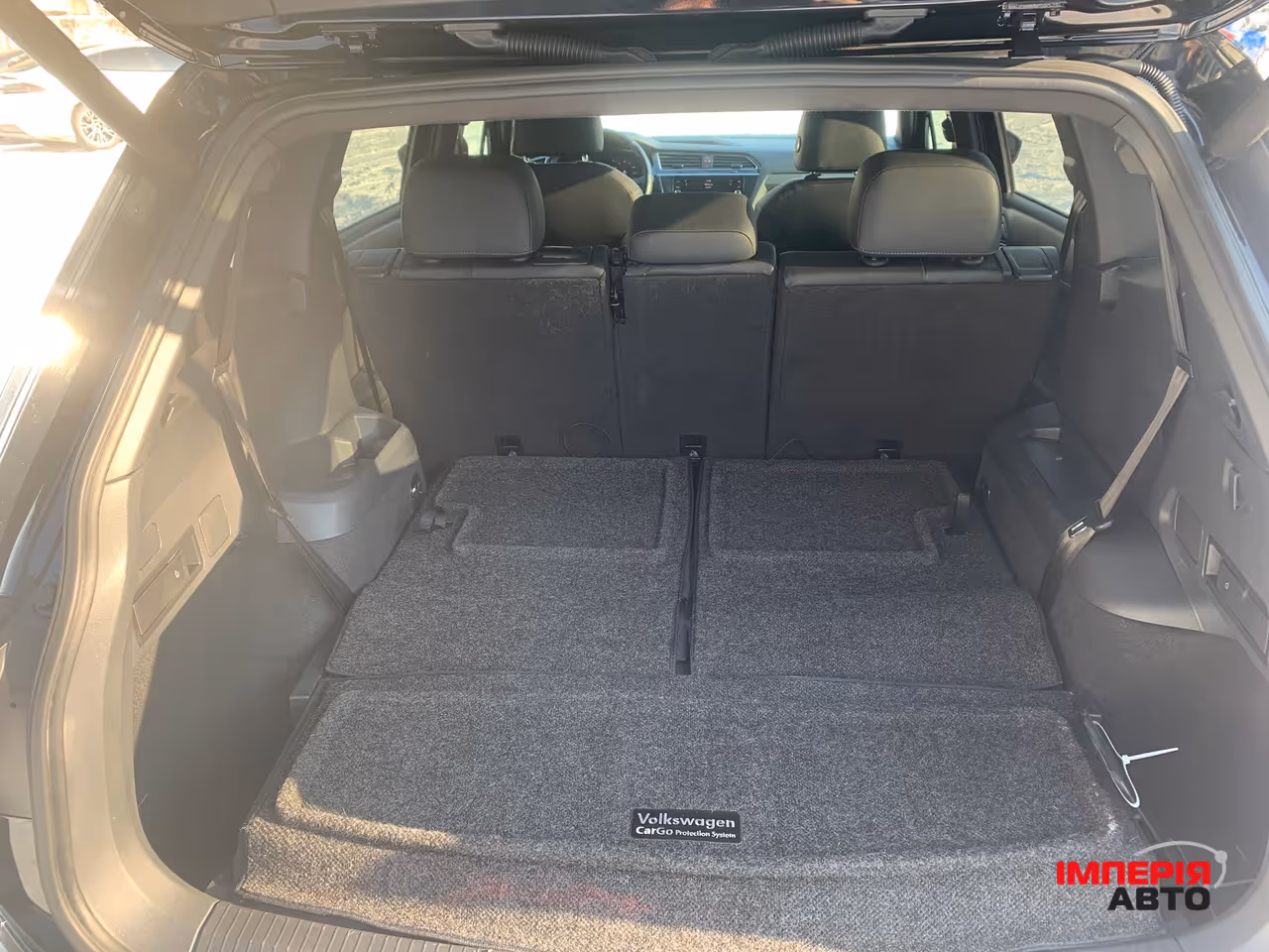 Volkswagen Tiguan - фото 9