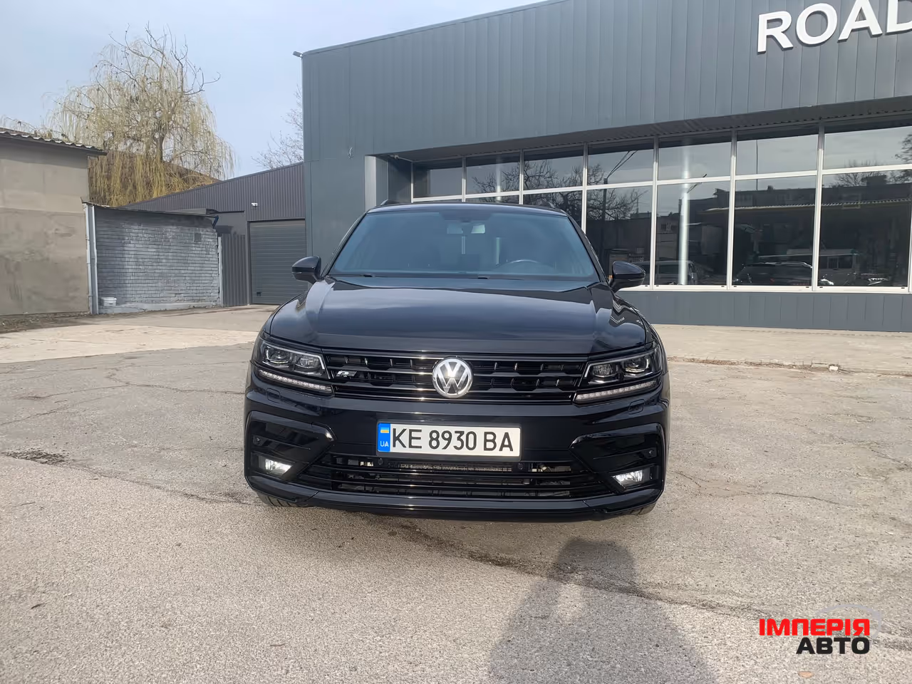 Volkswagen Tiguan - фото 2