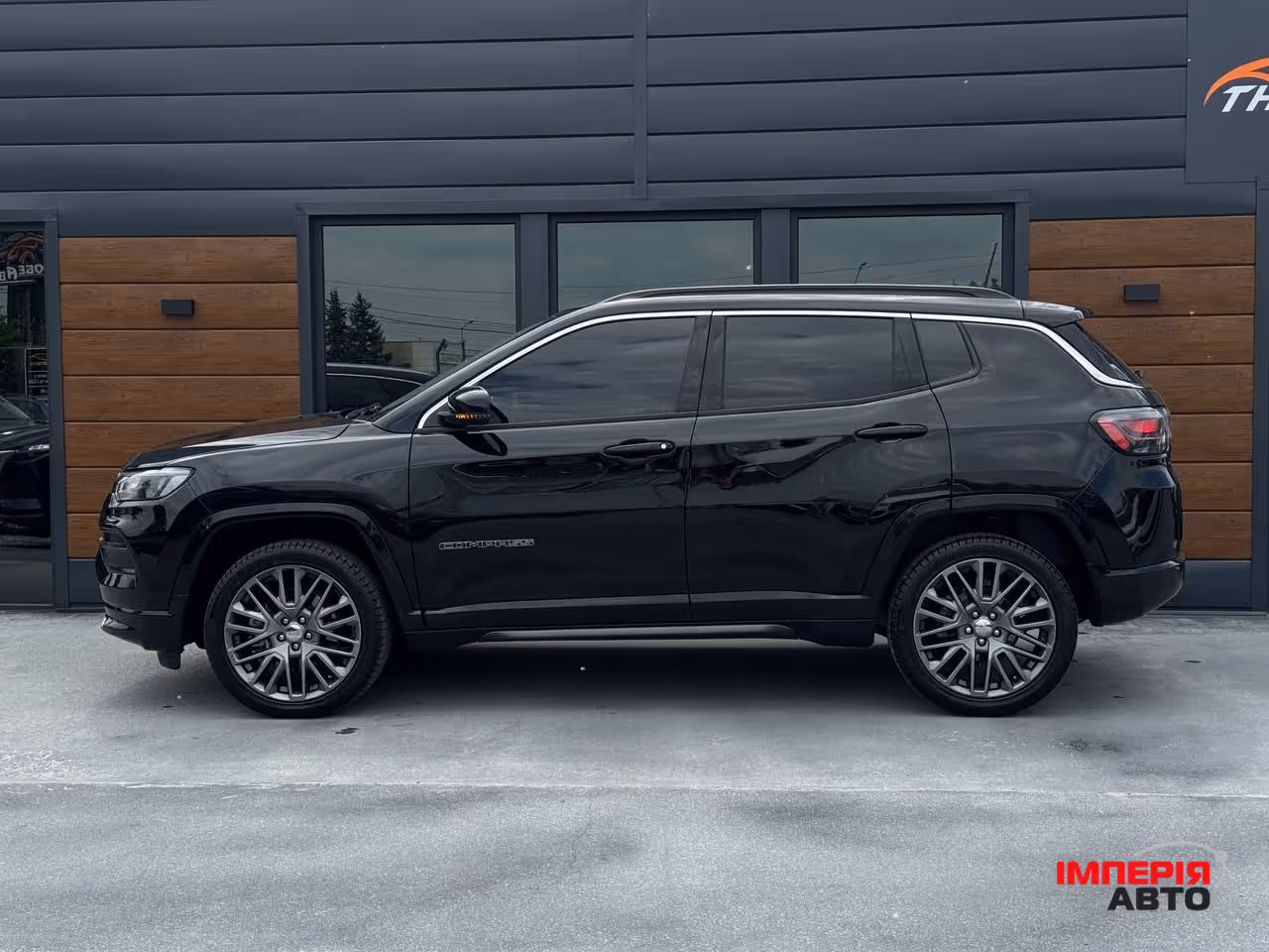 Jeep Compass - фото 8