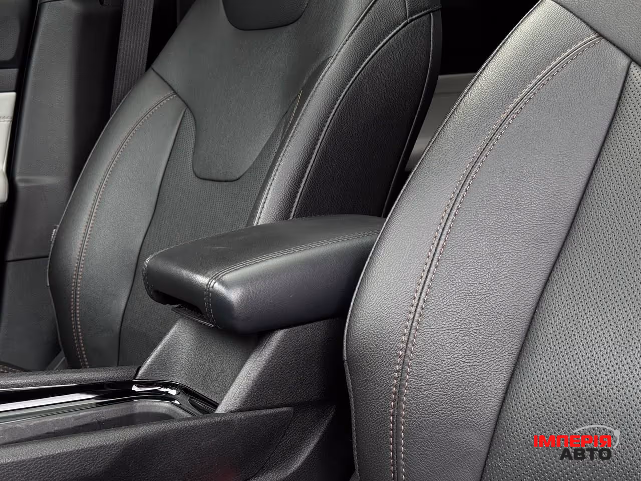 Jeep Compass - фото 32