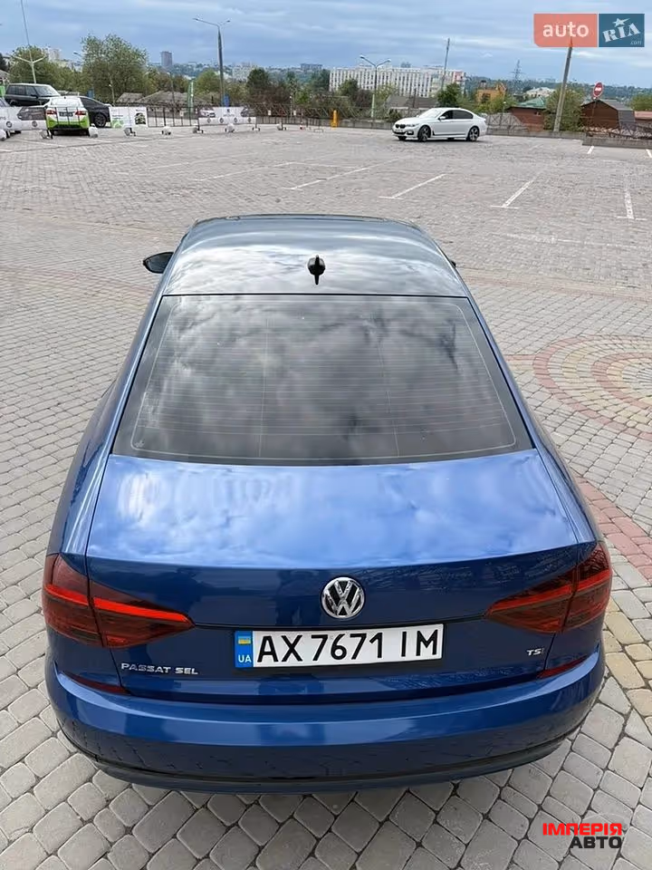 Volkswagen Passat - фото 3
