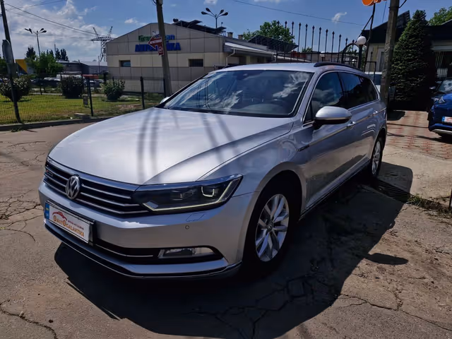 Volkswagen Passat - фото 1