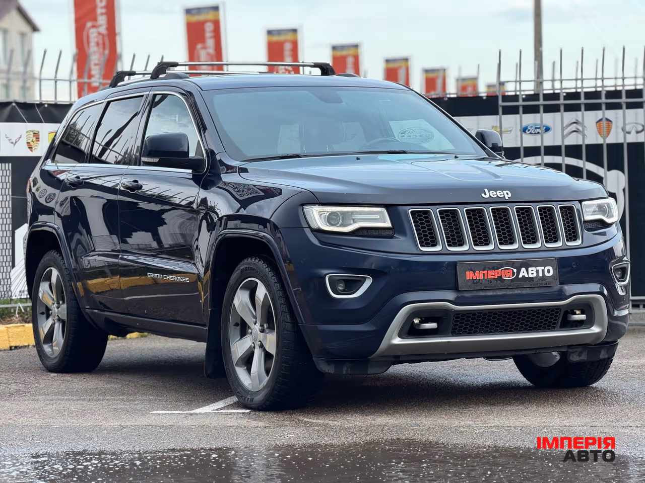 Jeep Grand Cherokee - фото 3