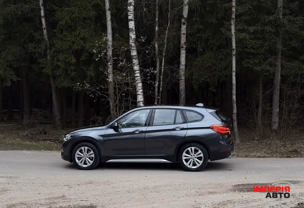 BMW X1 - фото 5