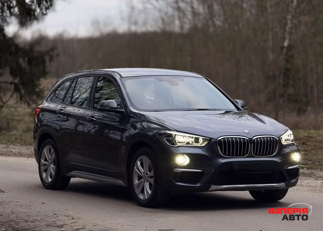 BMW X1 - фото 1