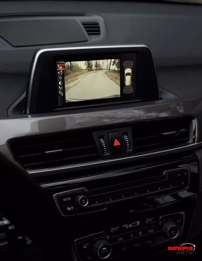 BMW X1 - фото 13