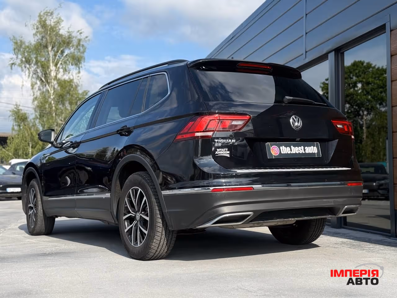 Volkswagen Tiguan - фото 4