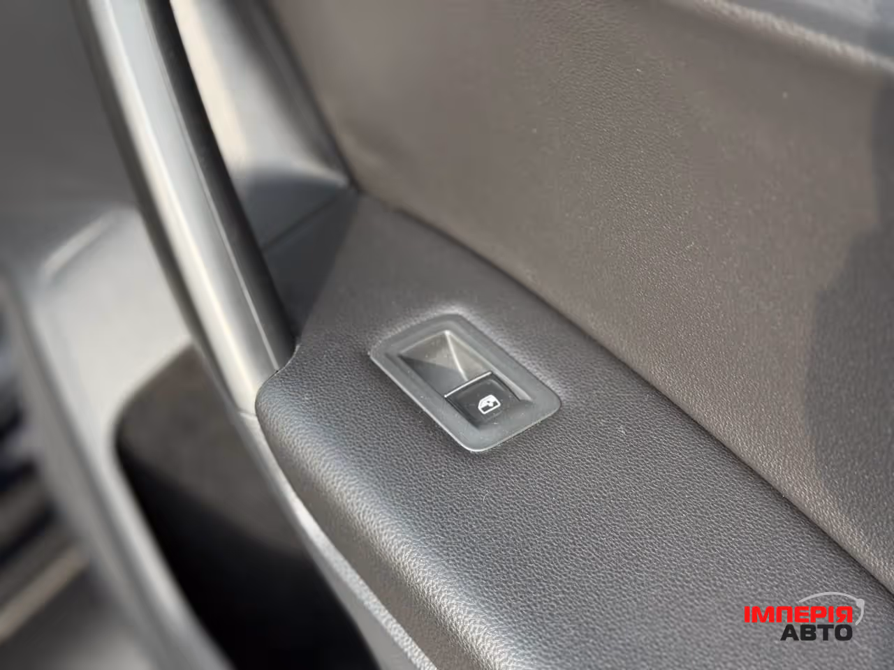 Volkswagen Tiguan - фото 52