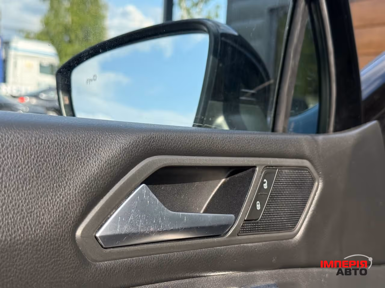 Volkswagen Tiguan - фото 19