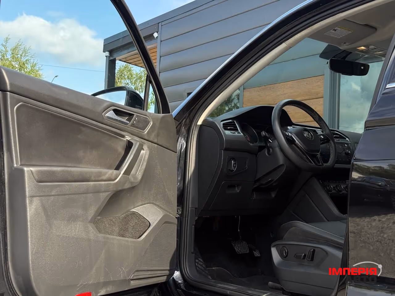 Volkswagen Tiguan - фото 17