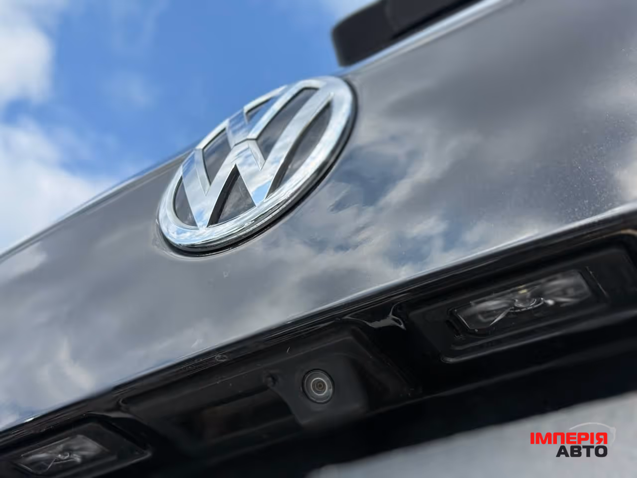 Volkswagen Tiguan - фото 10