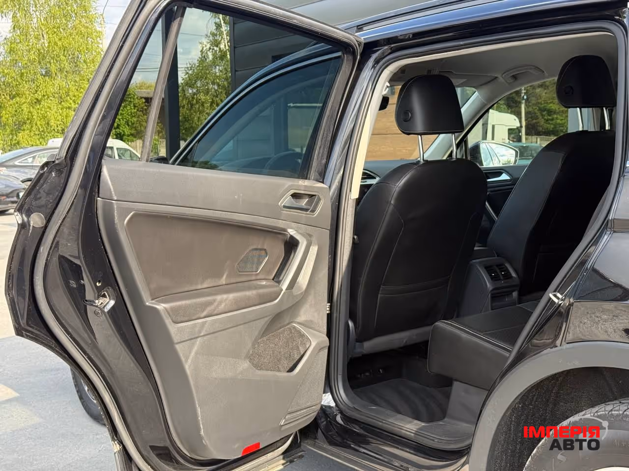 Volkswagen Tiguan - фото 37
