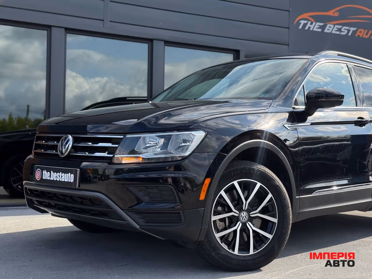 Volkswagen Tiguan - фото 2