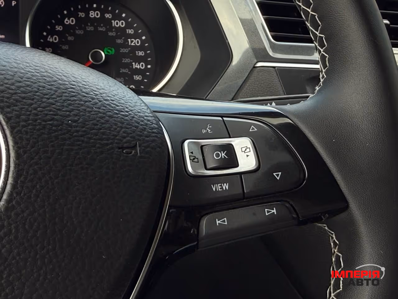 Volkswagen Tiguan - фото 28