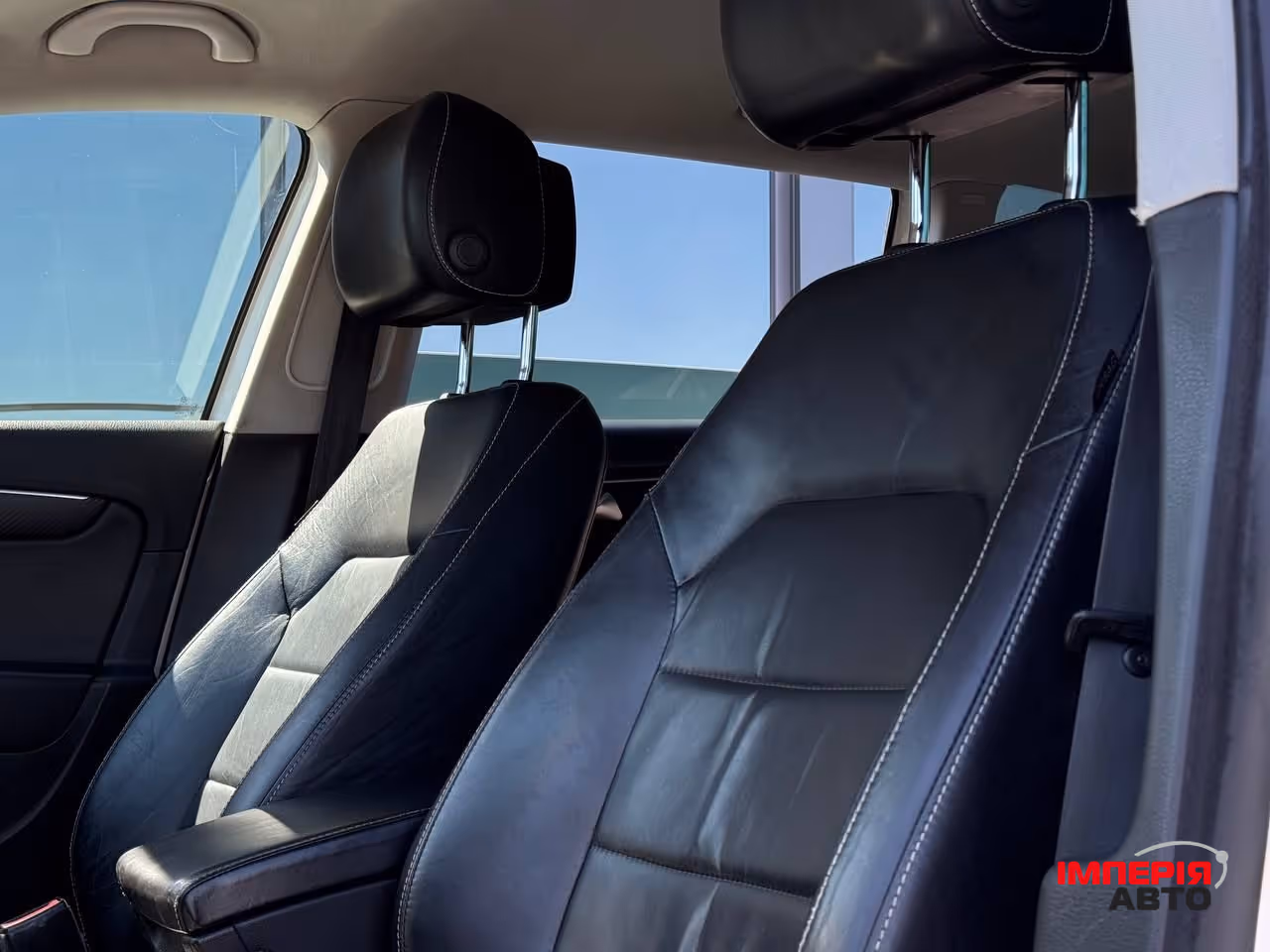Volkswagen Passat - фото 28