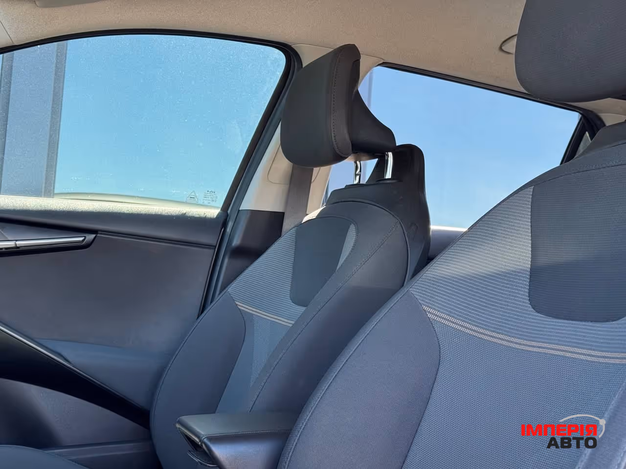 Kia Niro - фото 27