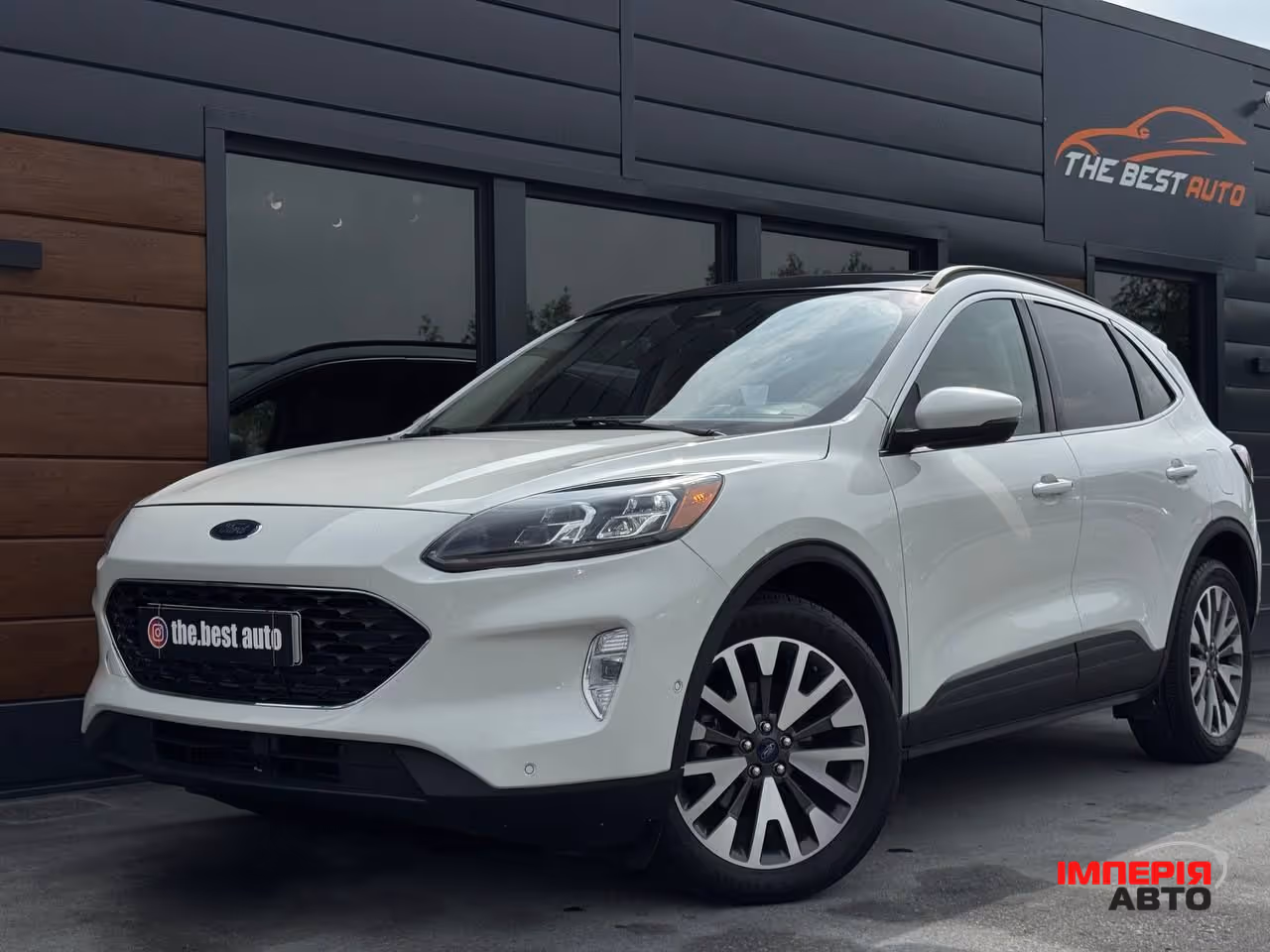 Ford Escape - фото 1