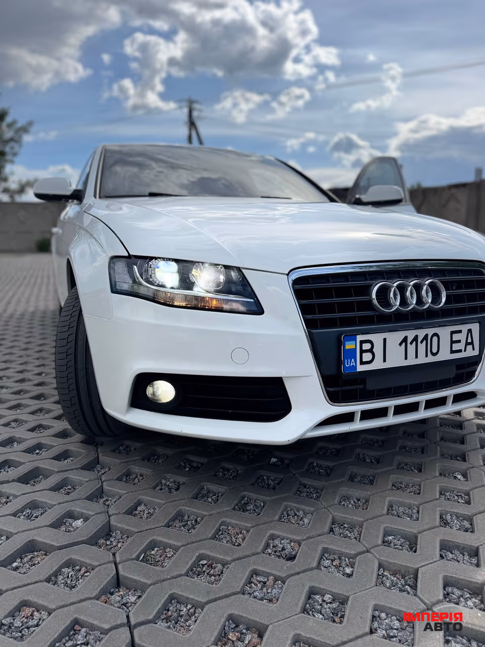 Audi A4 - фото 1