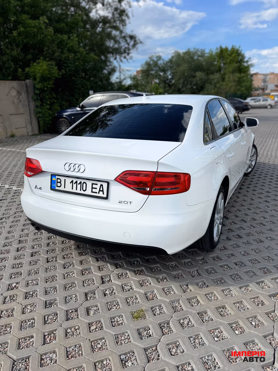 Audi A4 - фото 11
