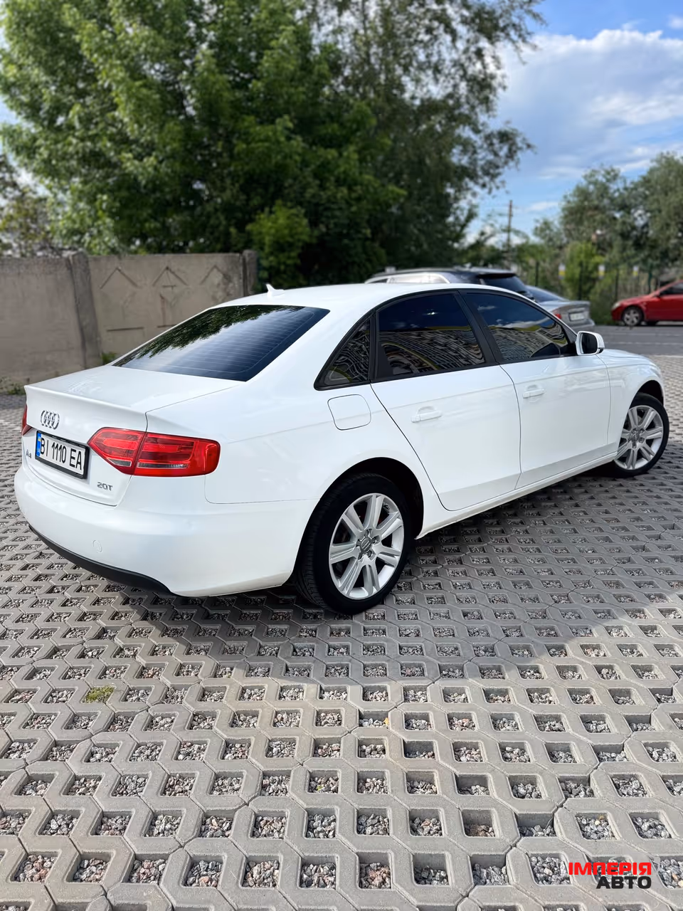 Audi A4 - фото 10