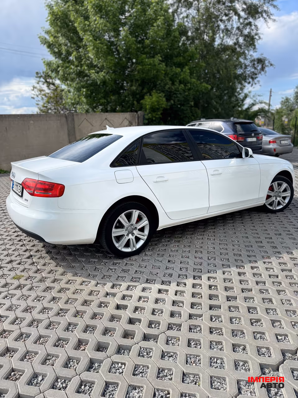 Audi A4 - фото 9