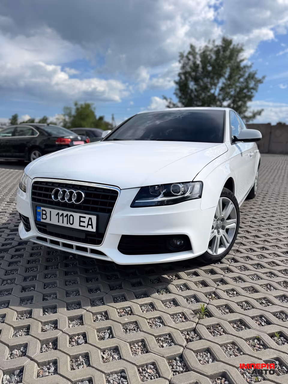Audi A4 - фото 2