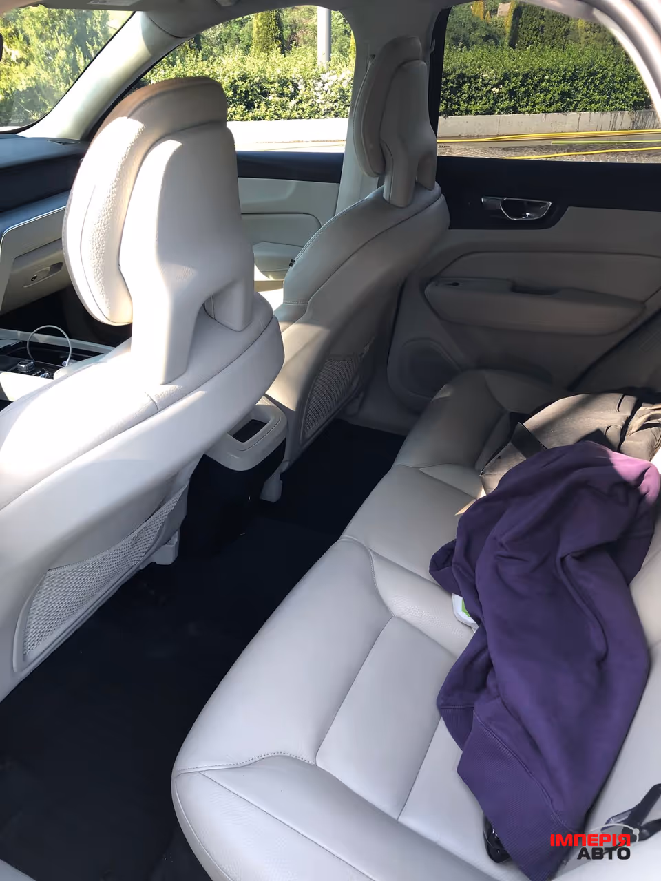 Volvo XC60 - фото 13