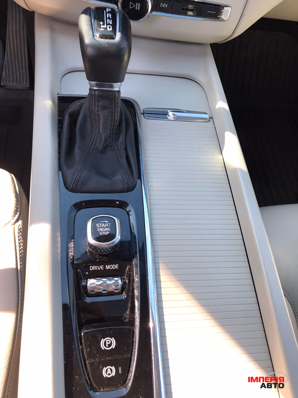 Volvo XC60 - фото 22