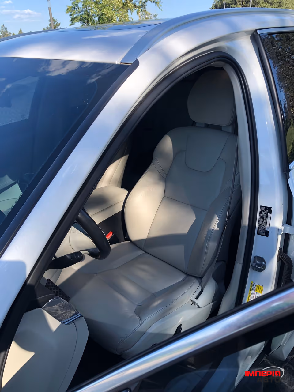 Volvo XC60 - фото 11