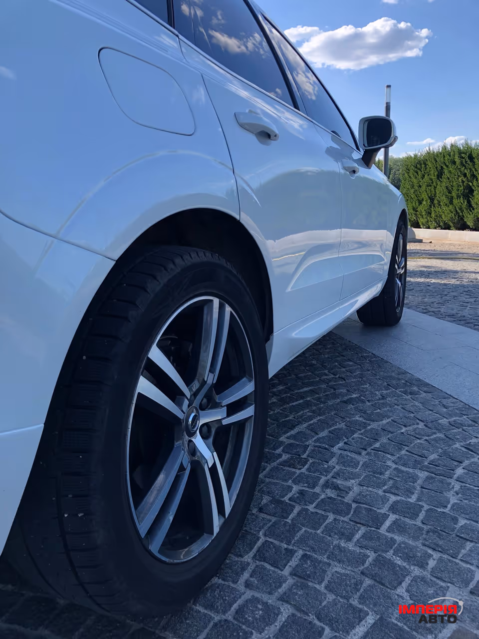 Volvo XC60 - фото 29