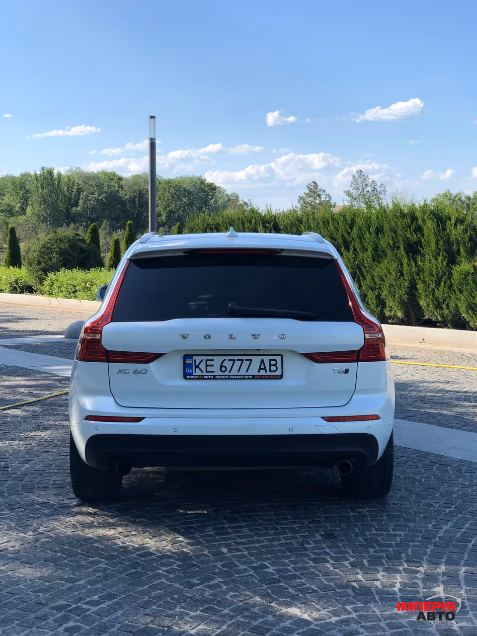 Volvo XC60 - фото 6
