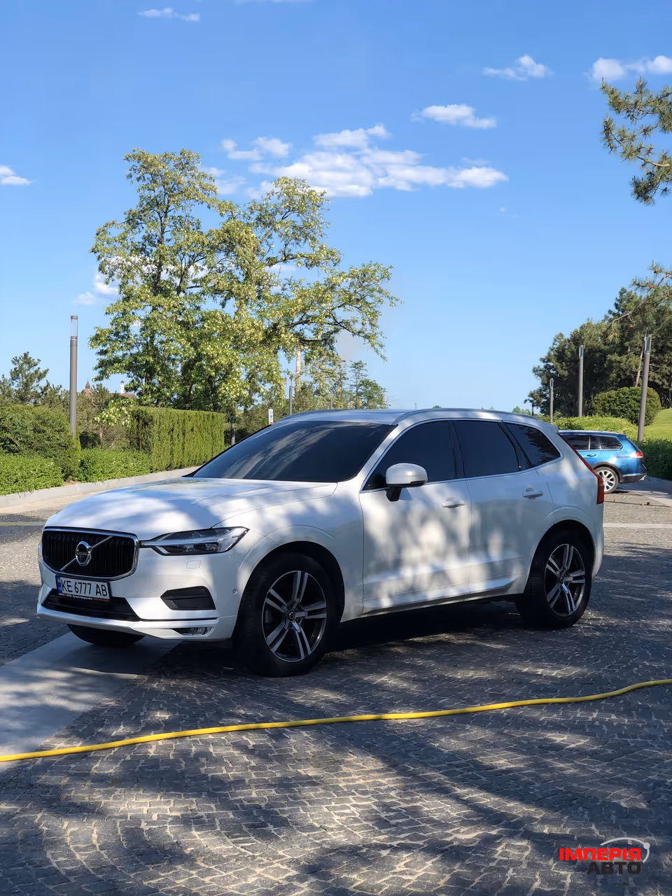 Volvo XC60 - фото 1