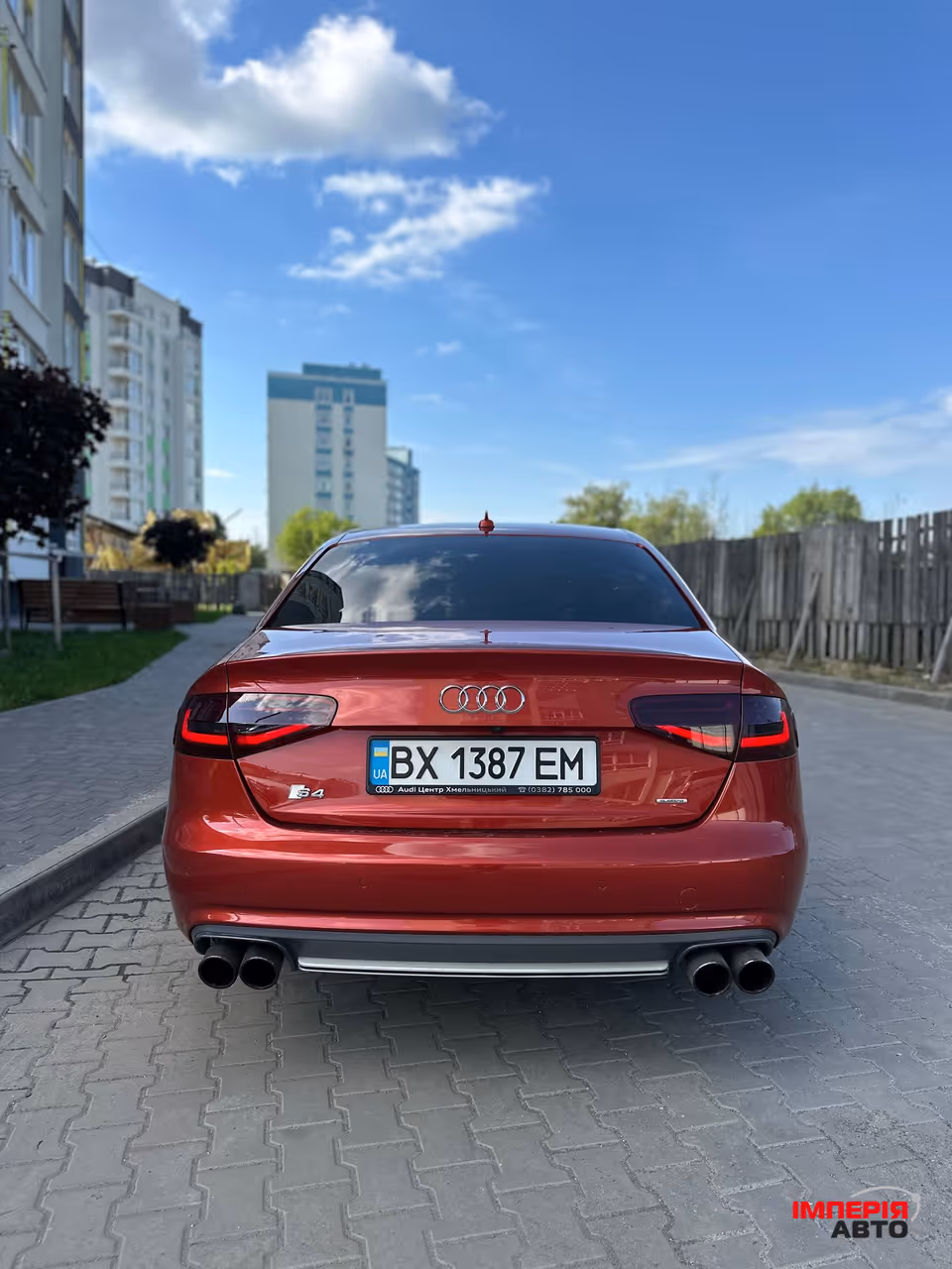 Audi A4 - фото 6