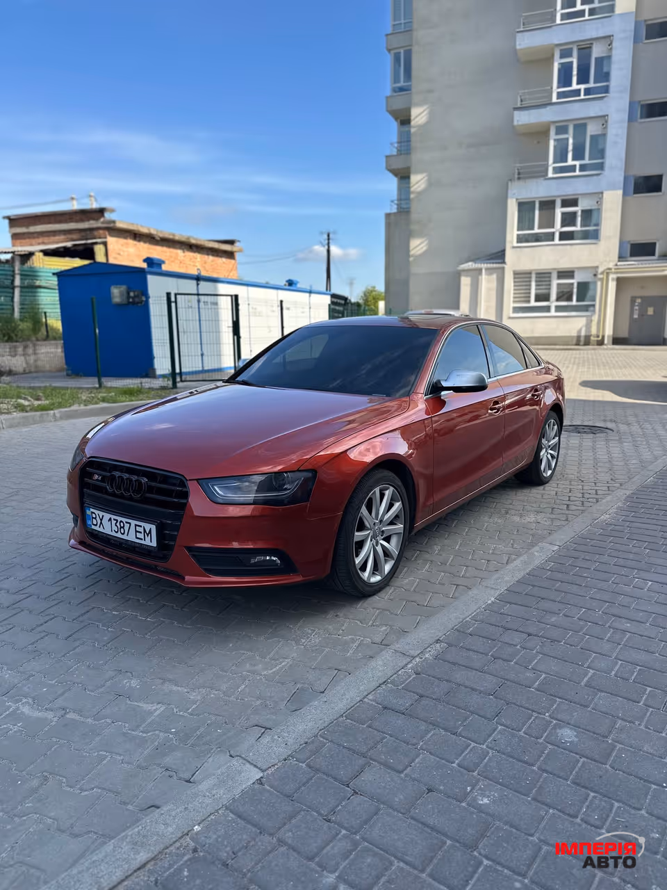 Audi A4 - фото 2