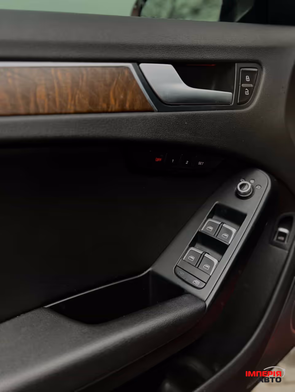 Audi A4 - фото 11