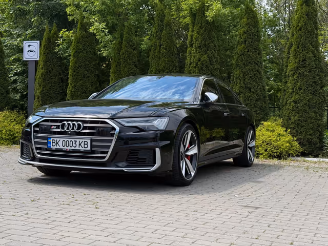 Audi S6 - фото 4