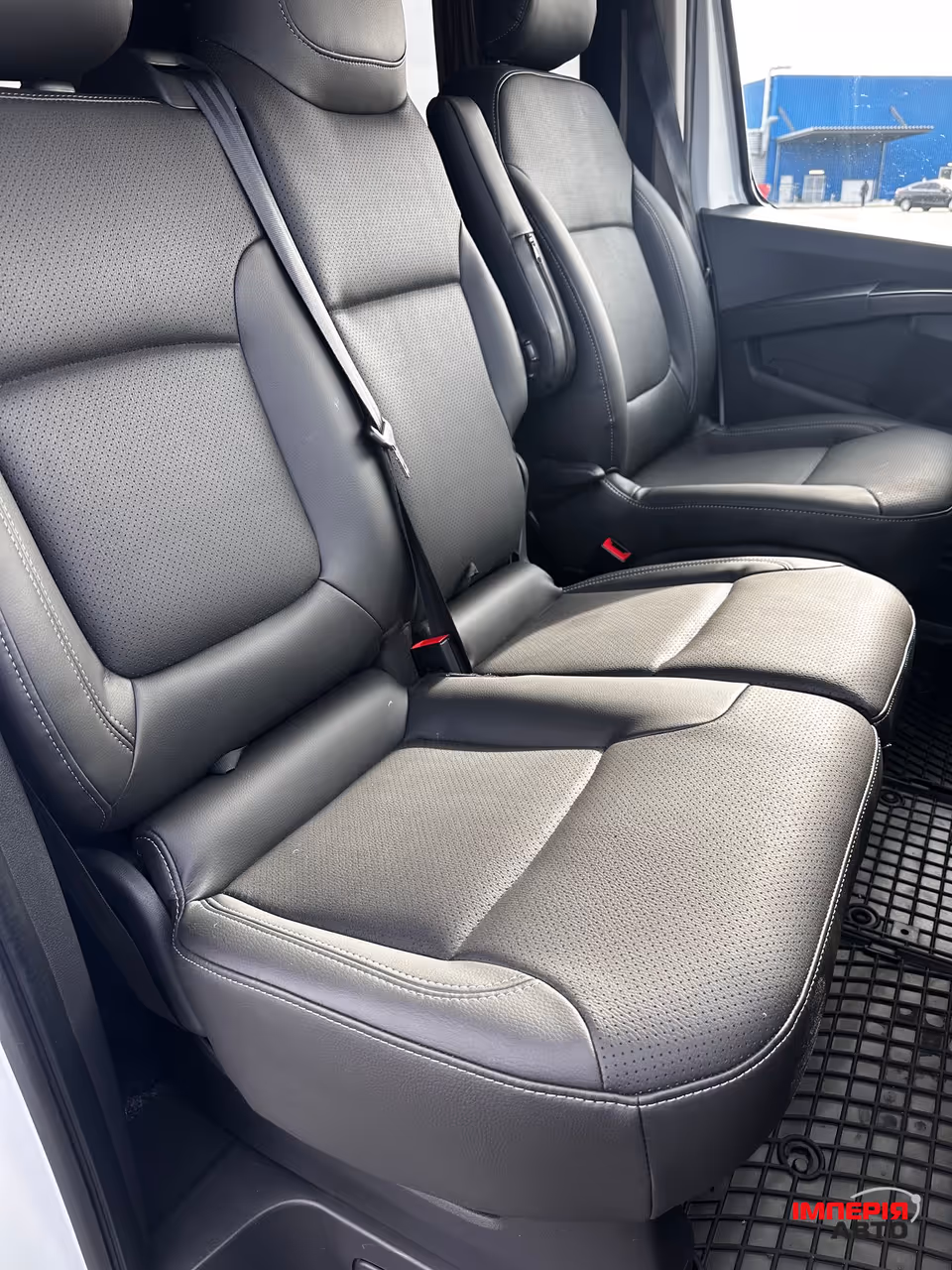 Renault Trafic - фото 17