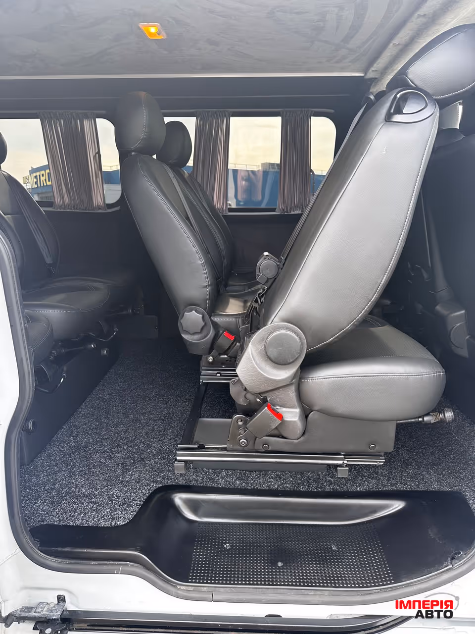 Renault Trafic - фото 23