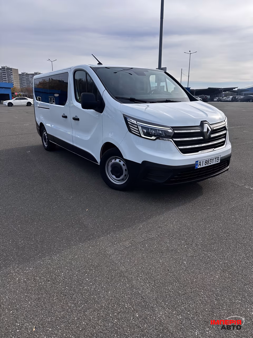 Renault Trafic - фото 2