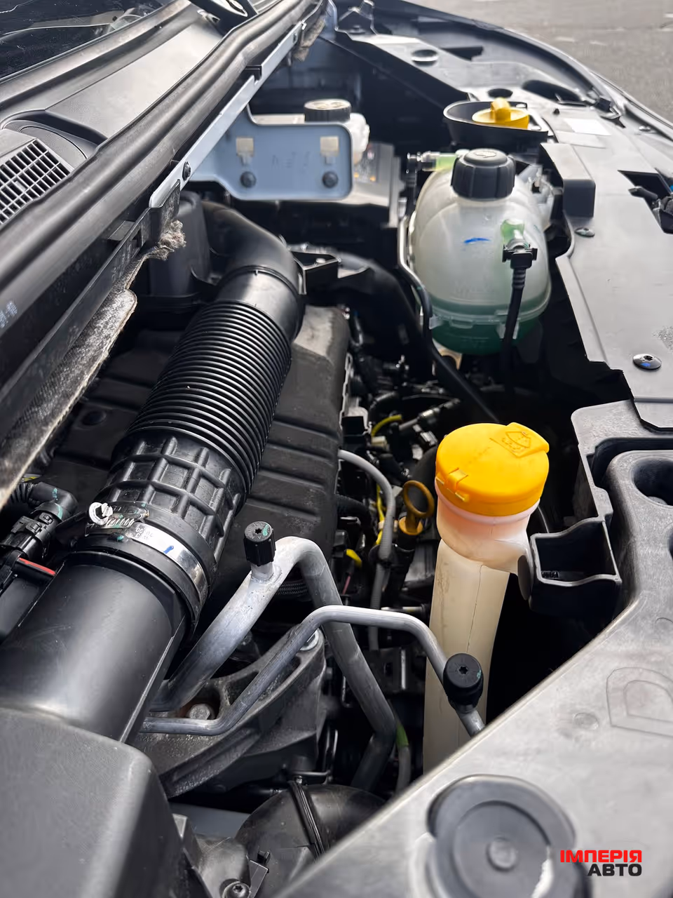 Renault Trafic - фото 31