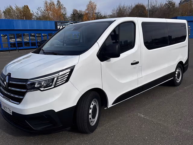Renault Trafic - фото 3