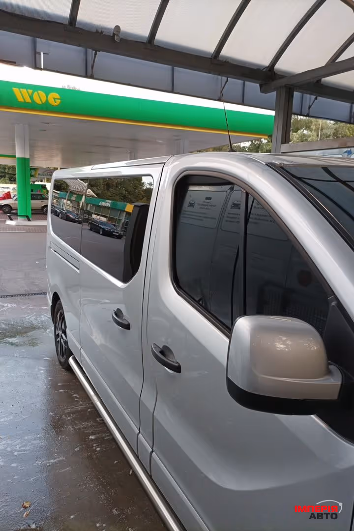 Opel Vivaro - фото 4