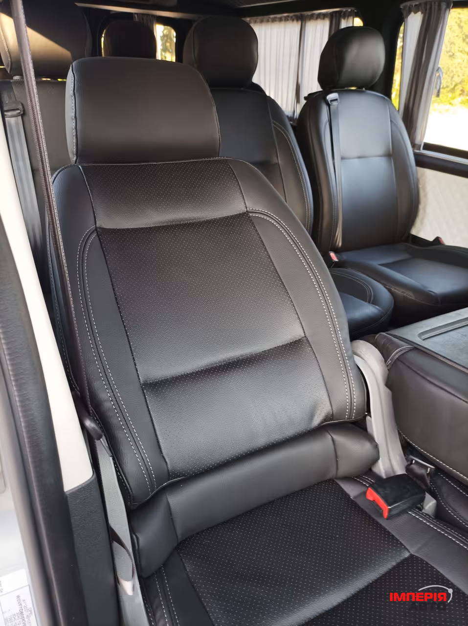 Opel Vivaro - фото 26