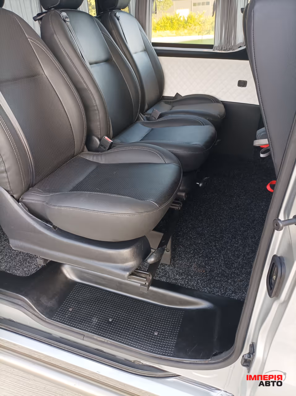 Opel Vivaro - фото 31