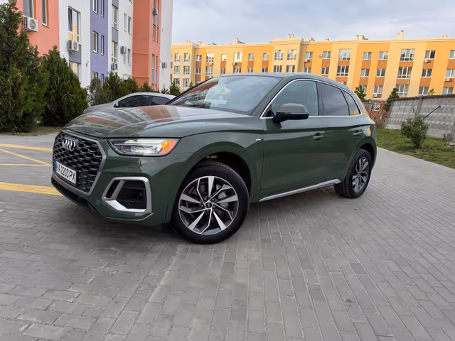 Audi Q5 - фото 1