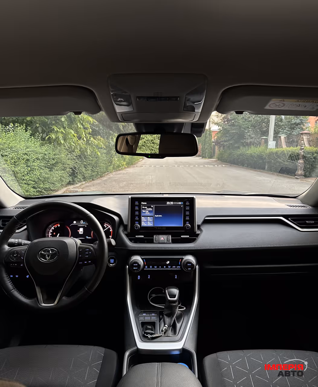 Toyota RAV4 - фото 15