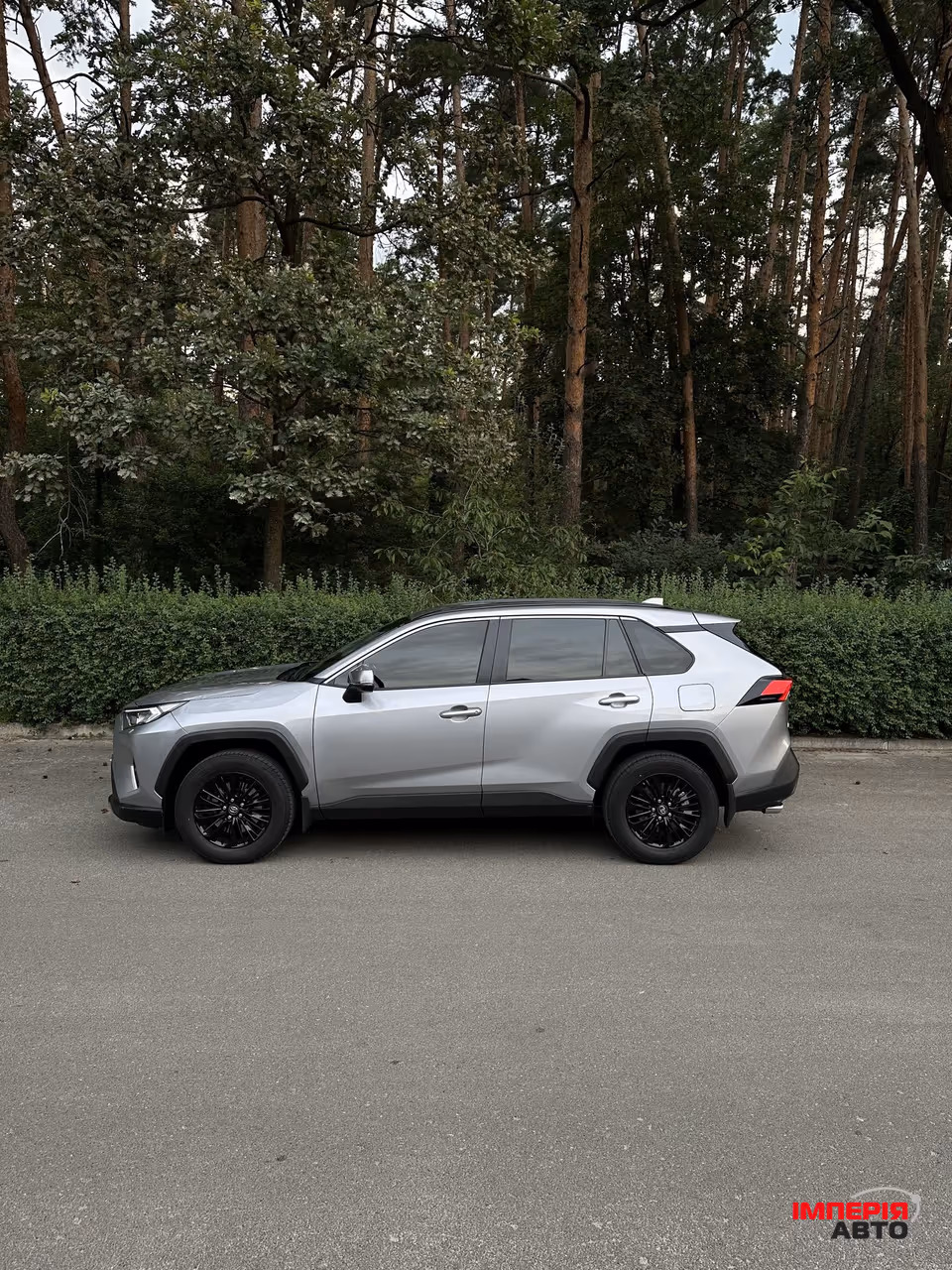 Toyota RAV4 - фото 8