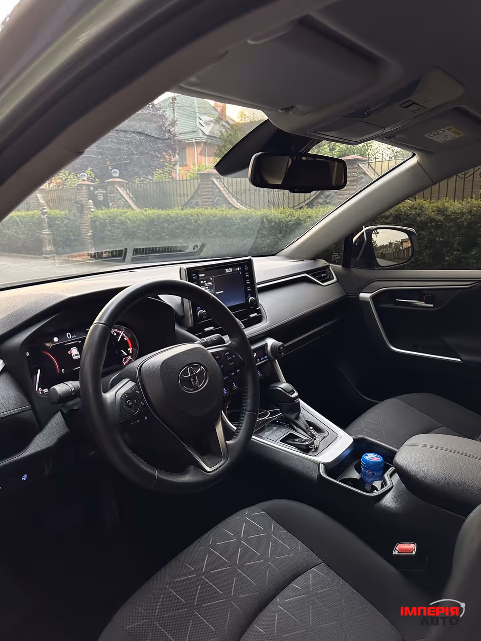 Toyota RAV4 - фото 14