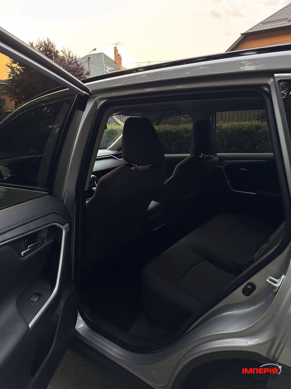 Toyota RAV4 - фото 17