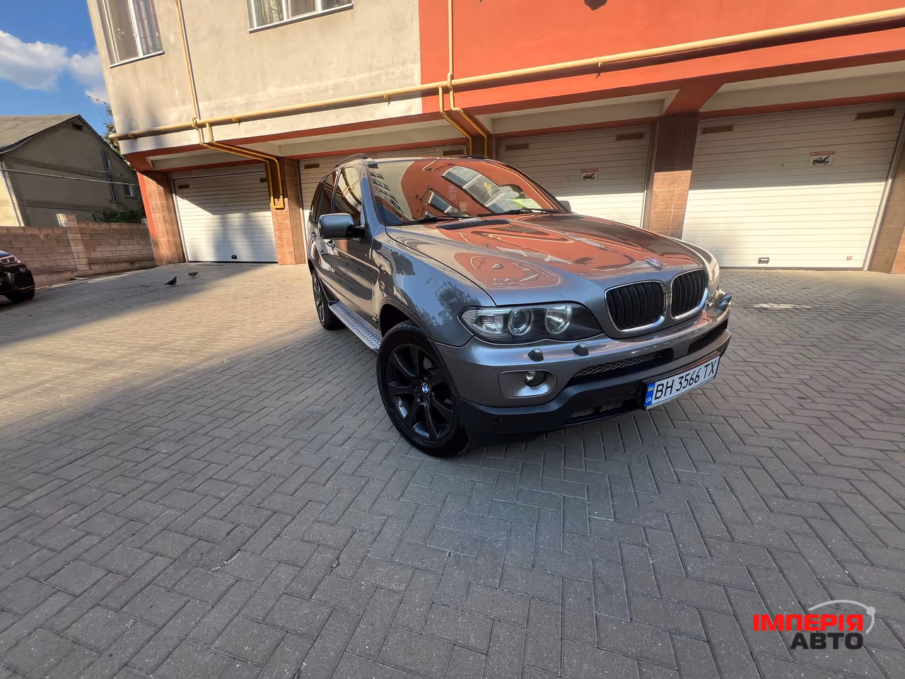BMW X5 - фото 1